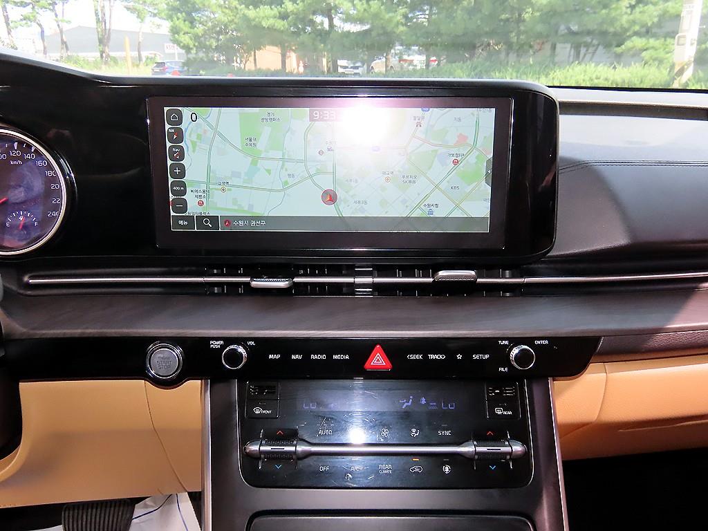 Kia Carnival — photo 14