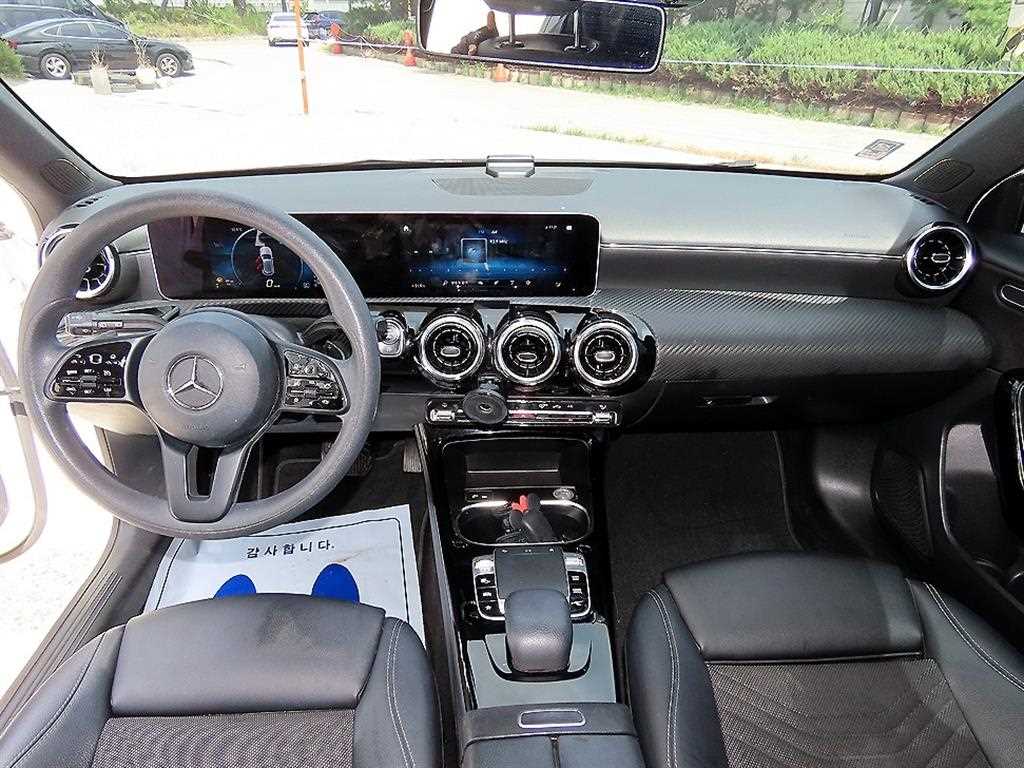 Mercedes-Benz A-Class — photo 07