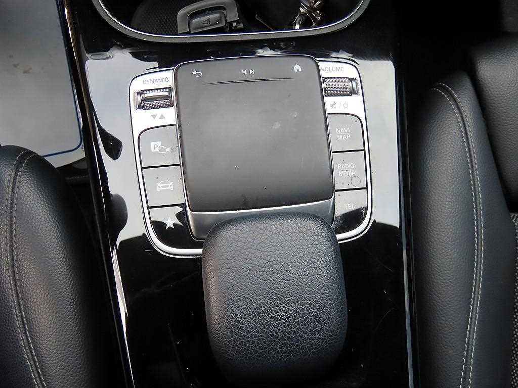Mercedes-Benz A-Class — photo 12