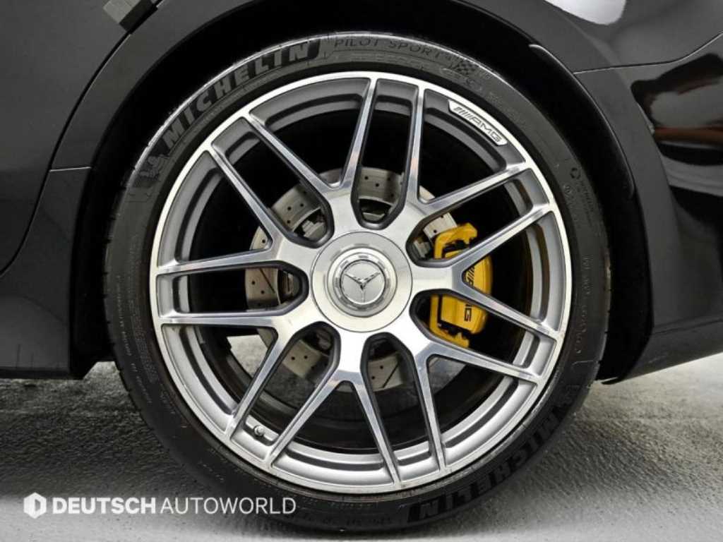 Mercedes-Benz AMG GT — photo 19