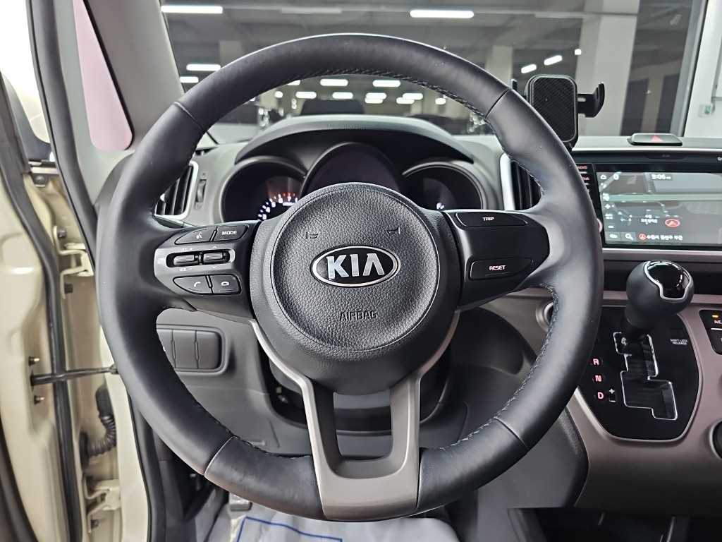 Kia RAY — photo 09