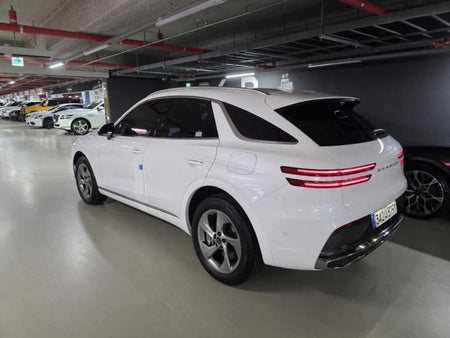 Genesis GV70 — photo 04