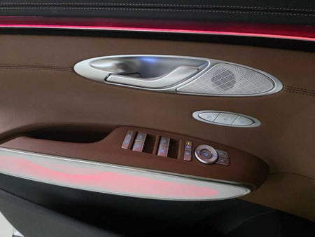 Genesis GV70 — photo 14