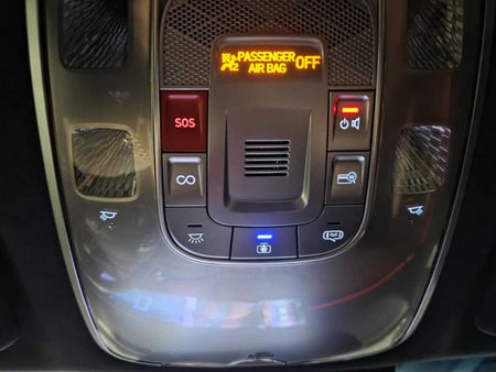 Genesis GV70 — photo 16