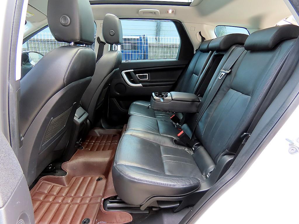 Land Rover Discovery Sport — photo 06