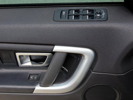 Land Rover Discovery Sport — photo 11