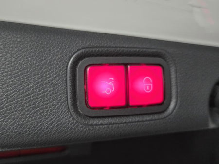 Mercedes-Benz E-Class — photo 17