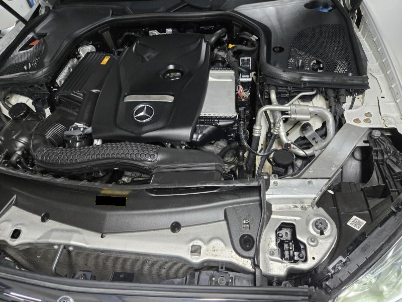 Mercedes-Benz E-Class — photo 19