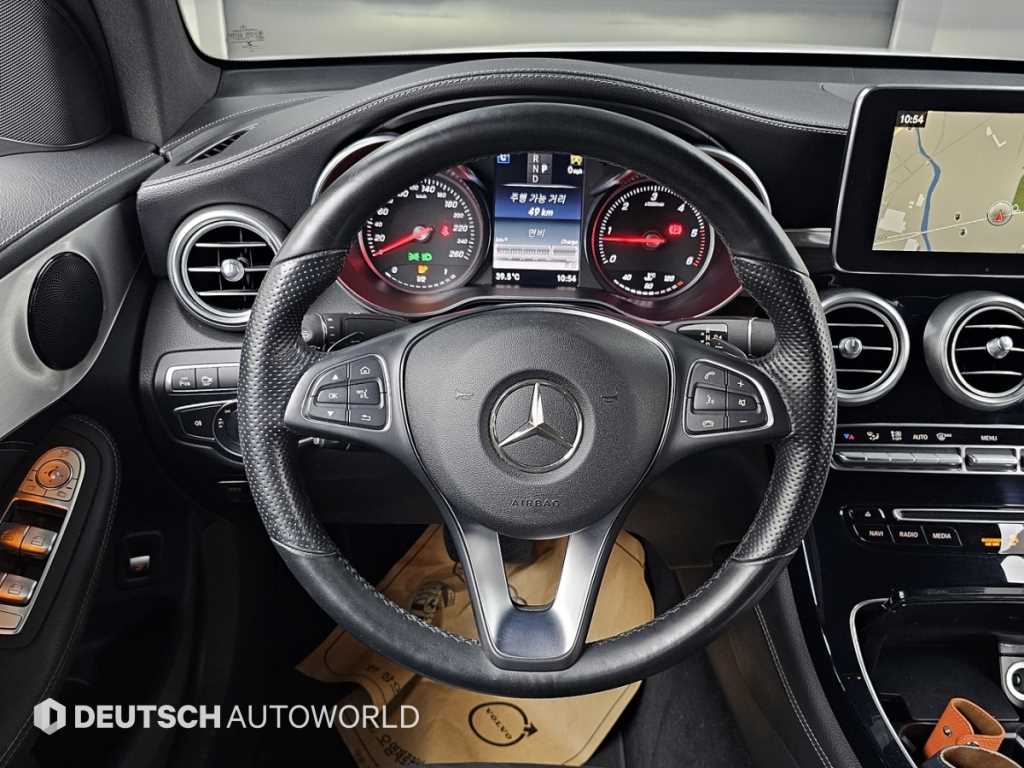 Mercedes-Benz GLC-Class — photo 13