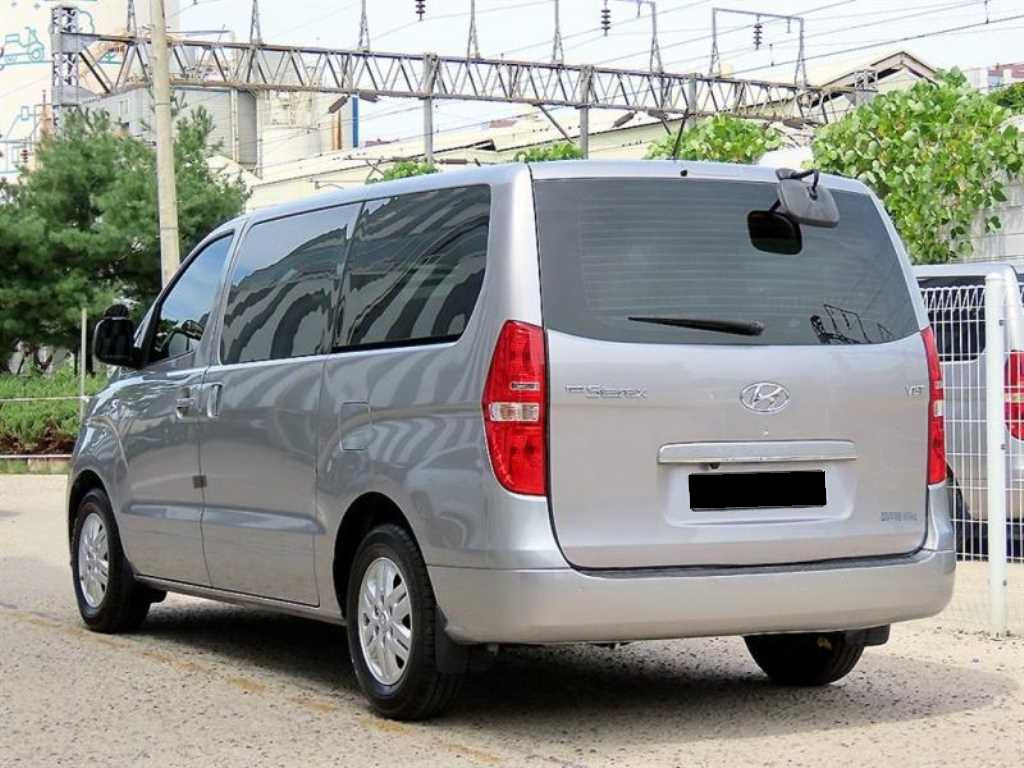 Hyundai Starex — photo 03