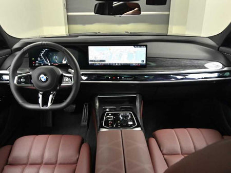 BMW 7-Series — photo 07