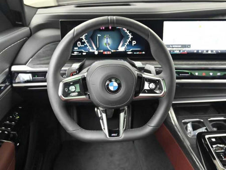 BMW 7-Series — photo 13