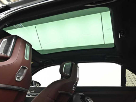 BMW 7-Series — photo 18