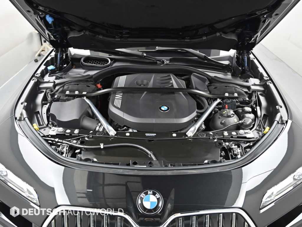 BMW 7-Series — photo 06