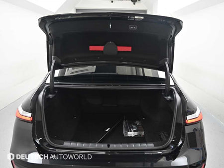 BMW 7-Series — photo 19