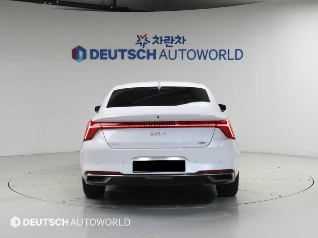 Kia K8 — photo 04