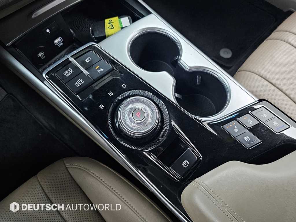 Kia K8 — photo 09