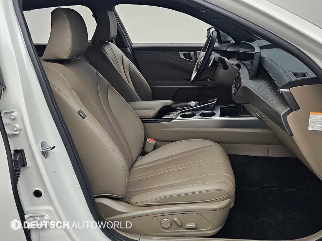 Kia K8 — photo 10