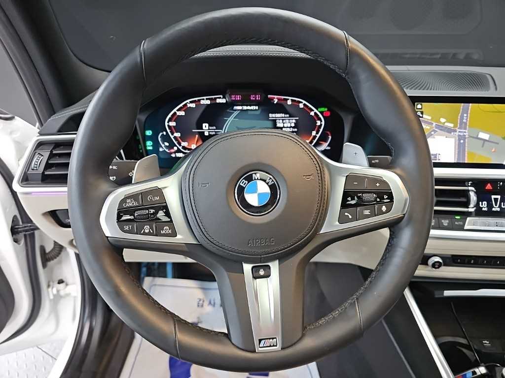 BMW 3-Series — photo 09