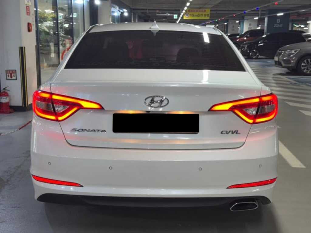 Hyundai Sonata — photo 05