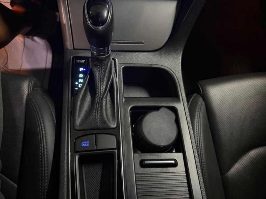 Hyundai Sonata — photo 12
