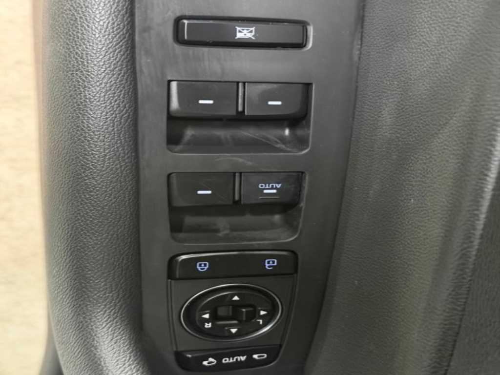Hyundai Sonata — photo 17