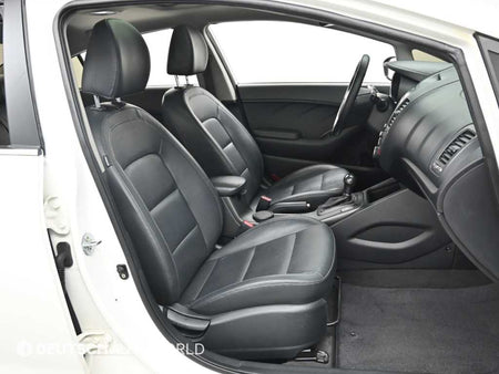 Kia K3 — photo 10