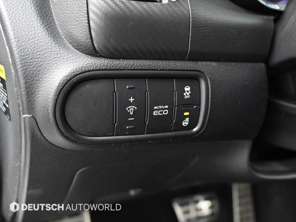Kia K3 — photo 17