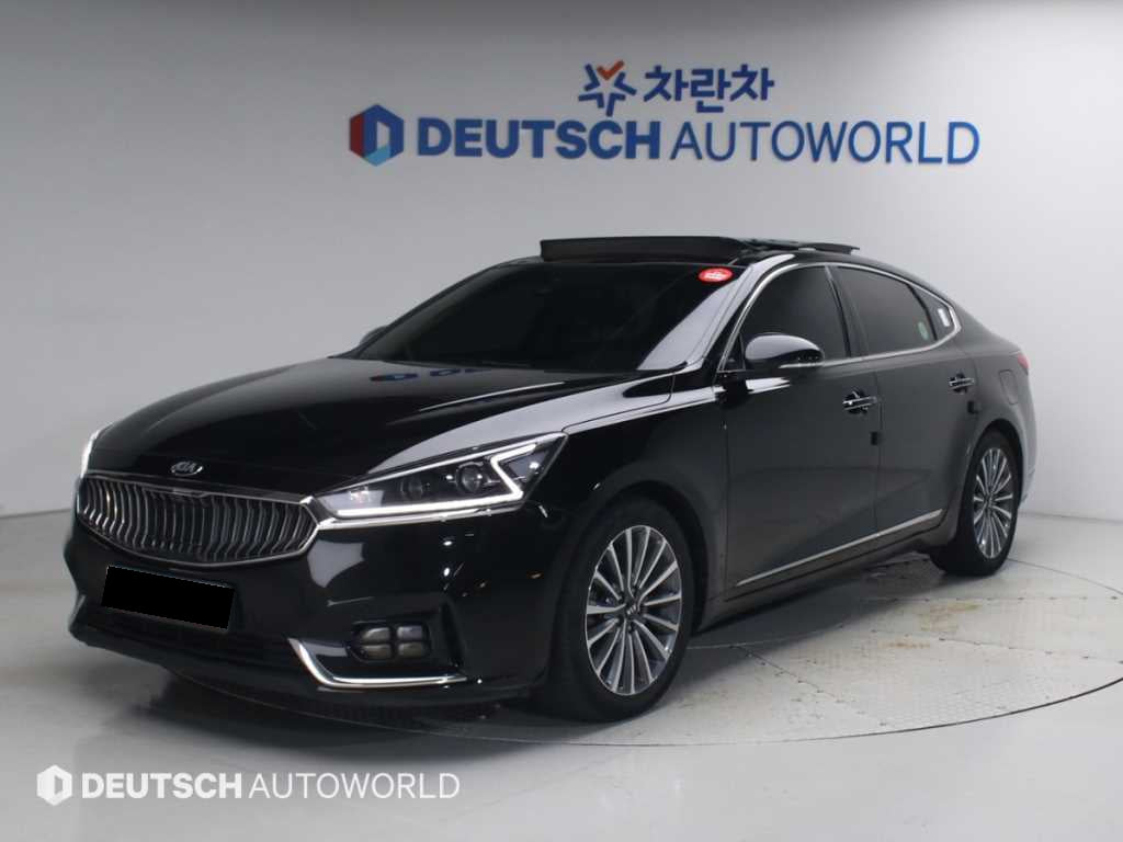 Kia K7 — photo 01