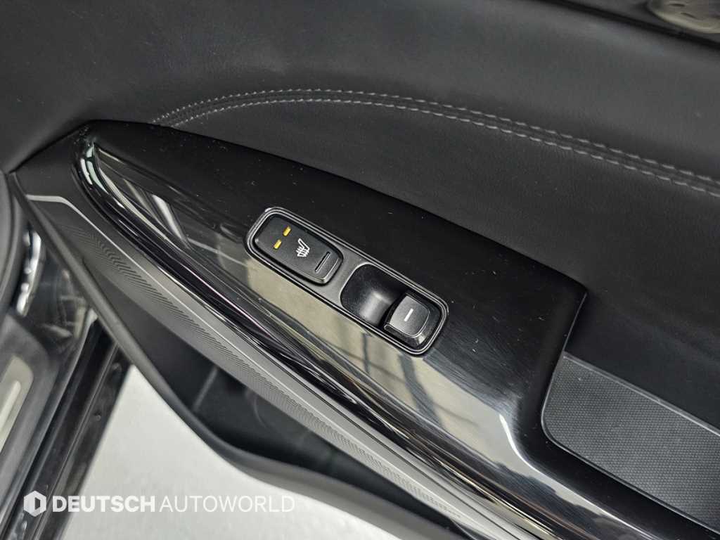 Kia K7 — photo 19