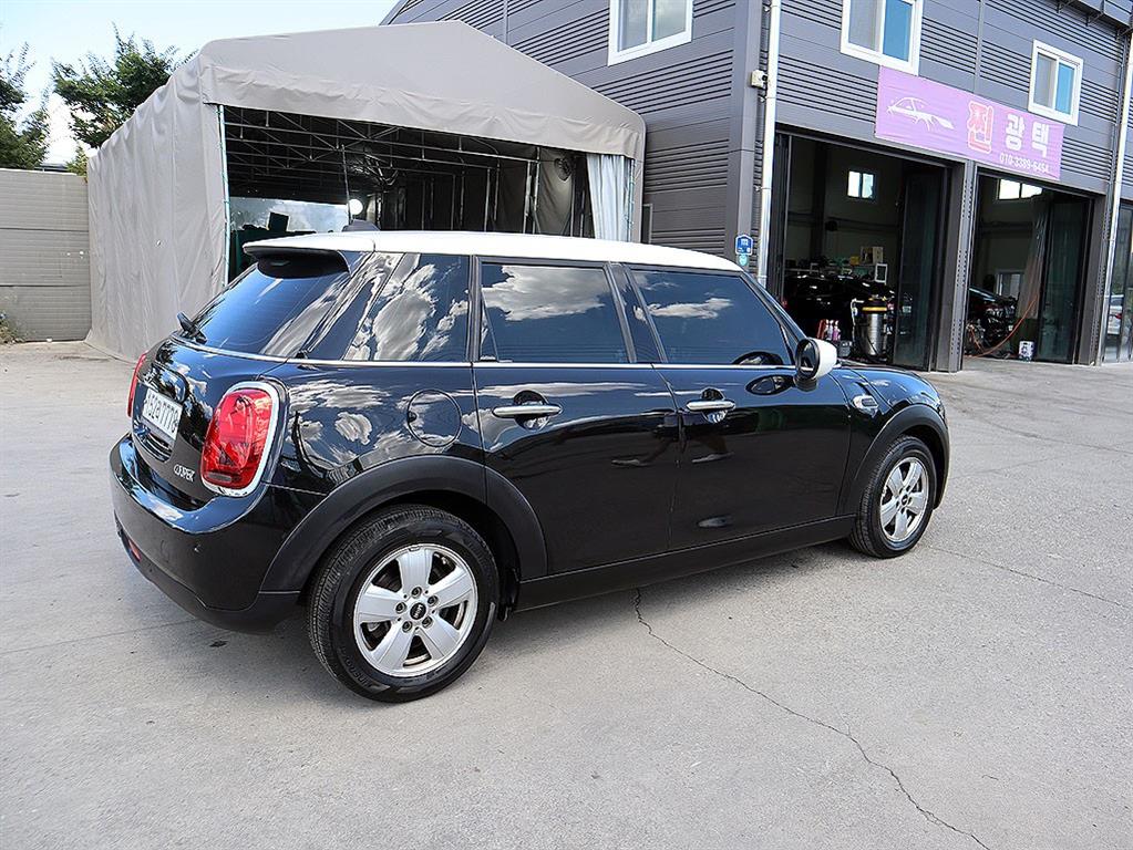 Mini Cooper — photo 03