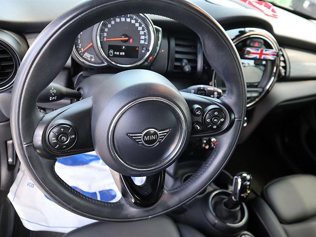 Mini Cooper — photo 08