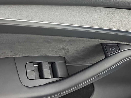 Tesla Model Y — photo 19