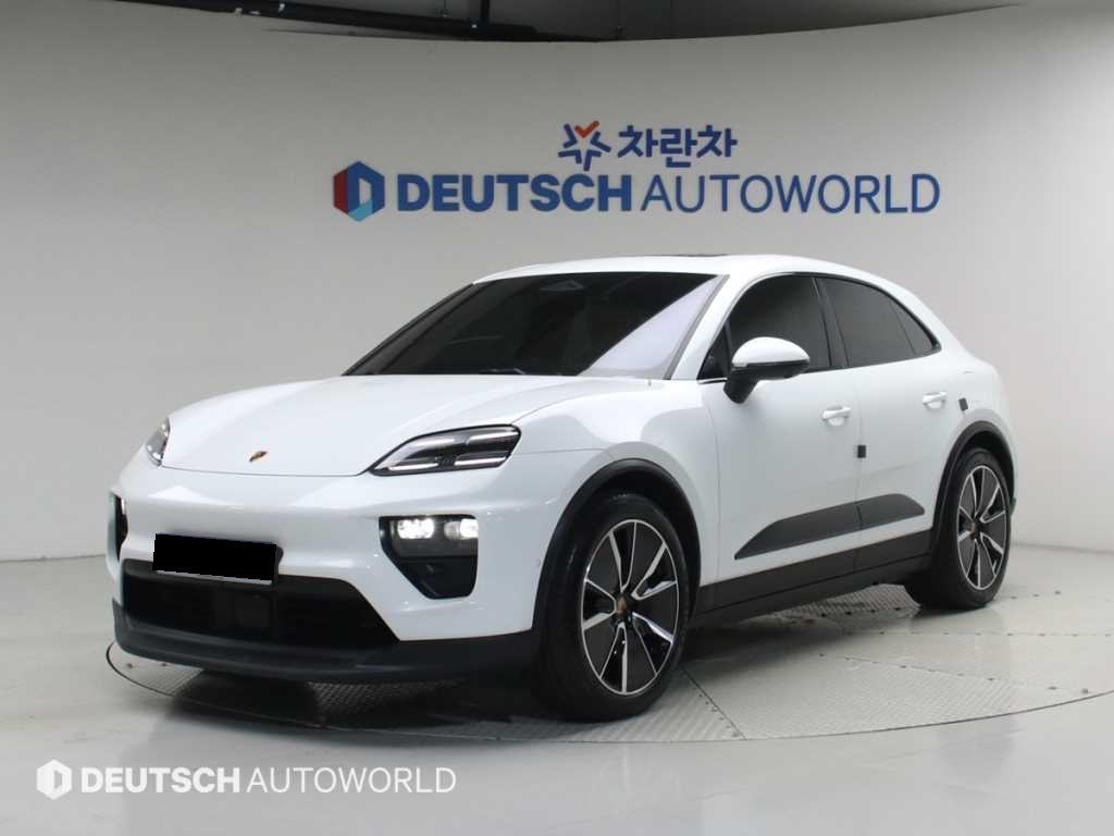 Porsche Macan — photo 01