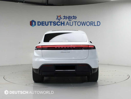 Porsche Macan — photo 04
