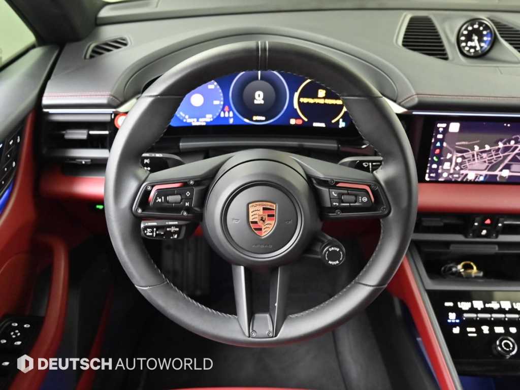 Porsche Macan — photo 13
