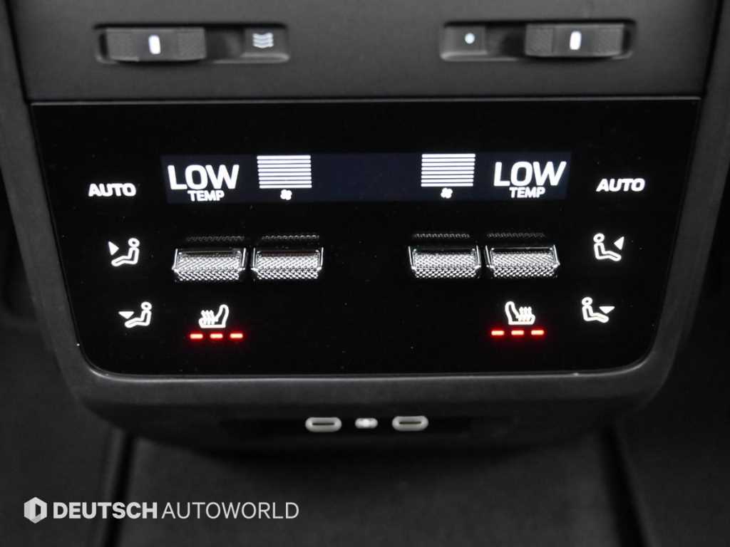 Porsche Macan — photo 16