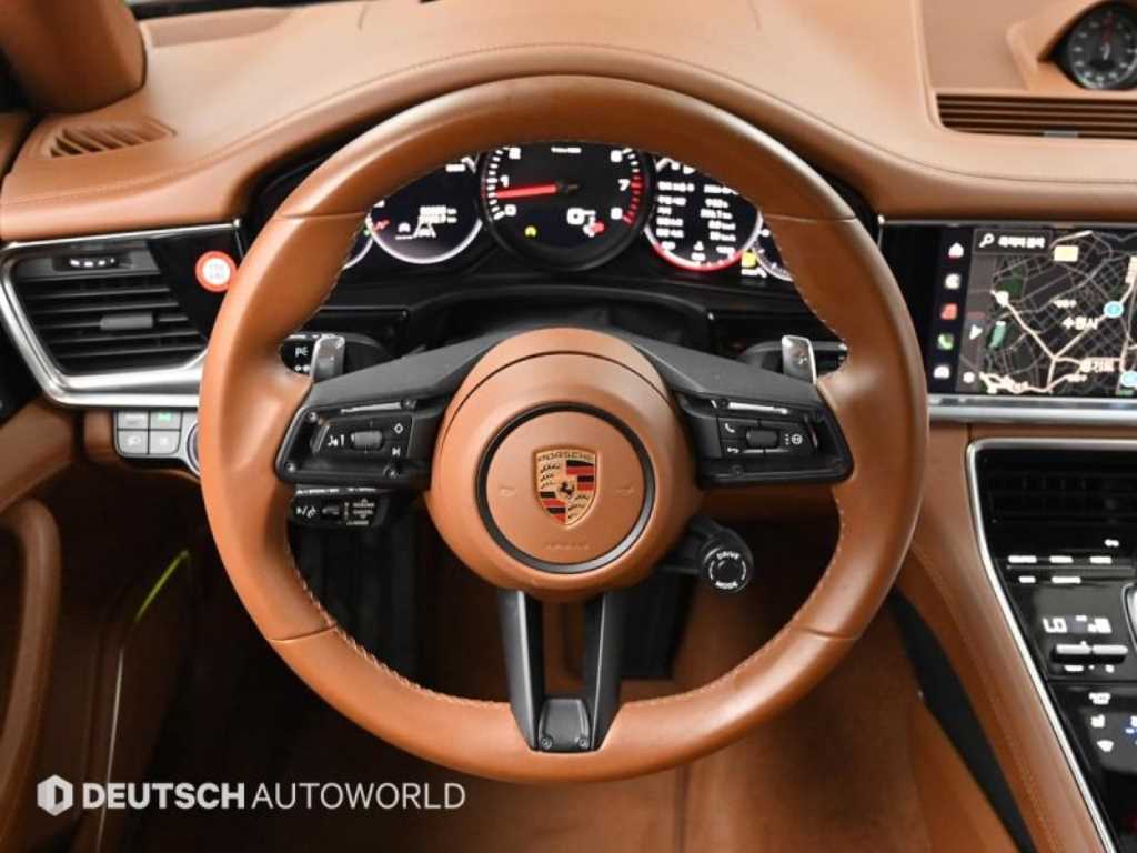 Porsche Panamera — photo 13