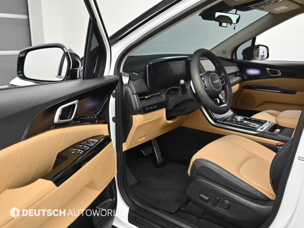 Kia Carnival — photo 11