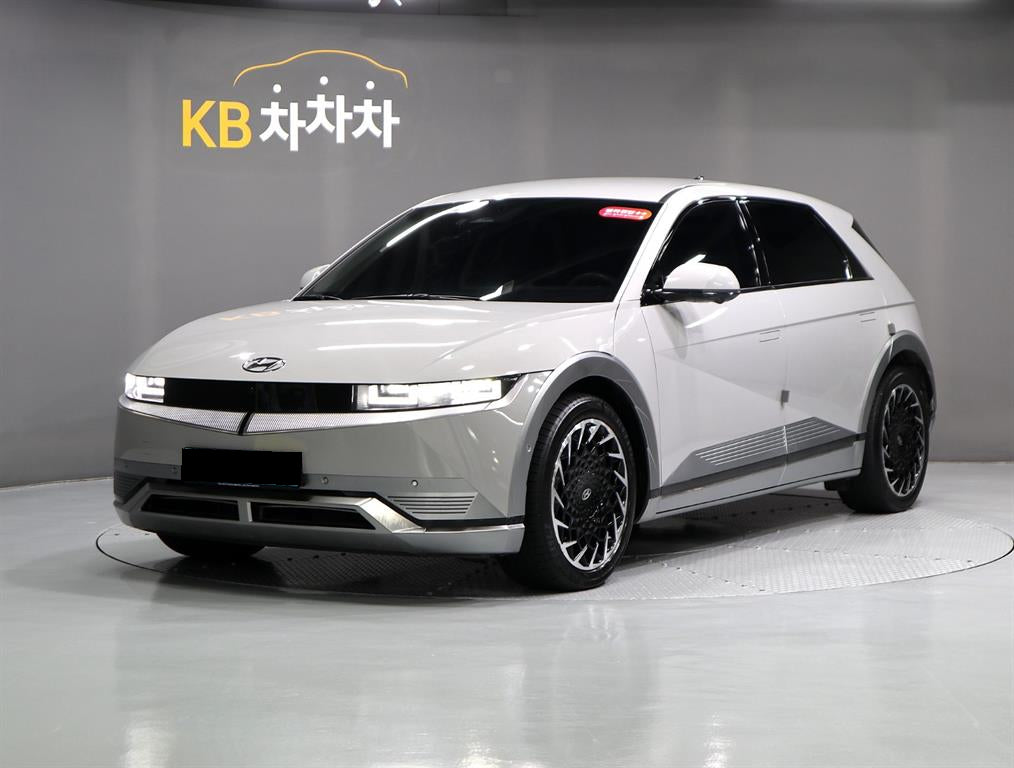 Hyundai Ioniq5 — photo 01