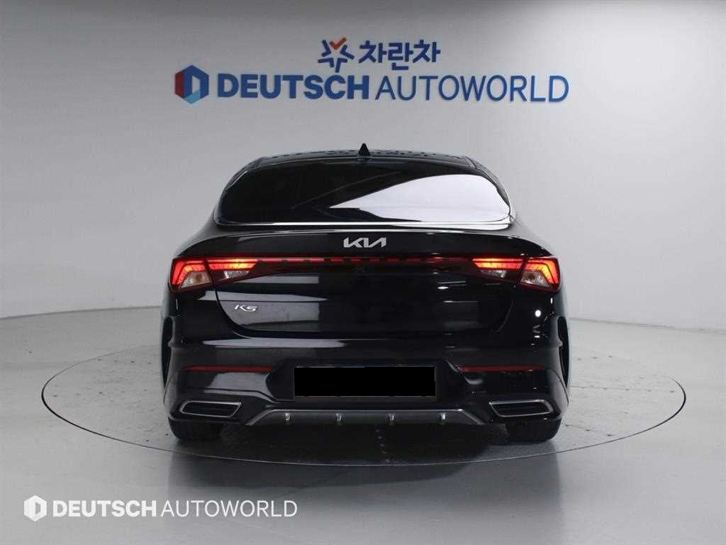 Kia K5 — photo 04