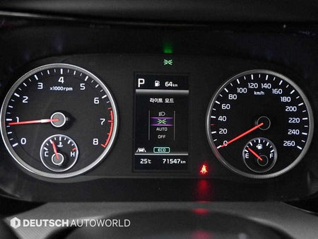 Kia K5 — photo 08