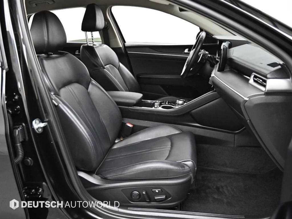 Kia K5 — photo 10