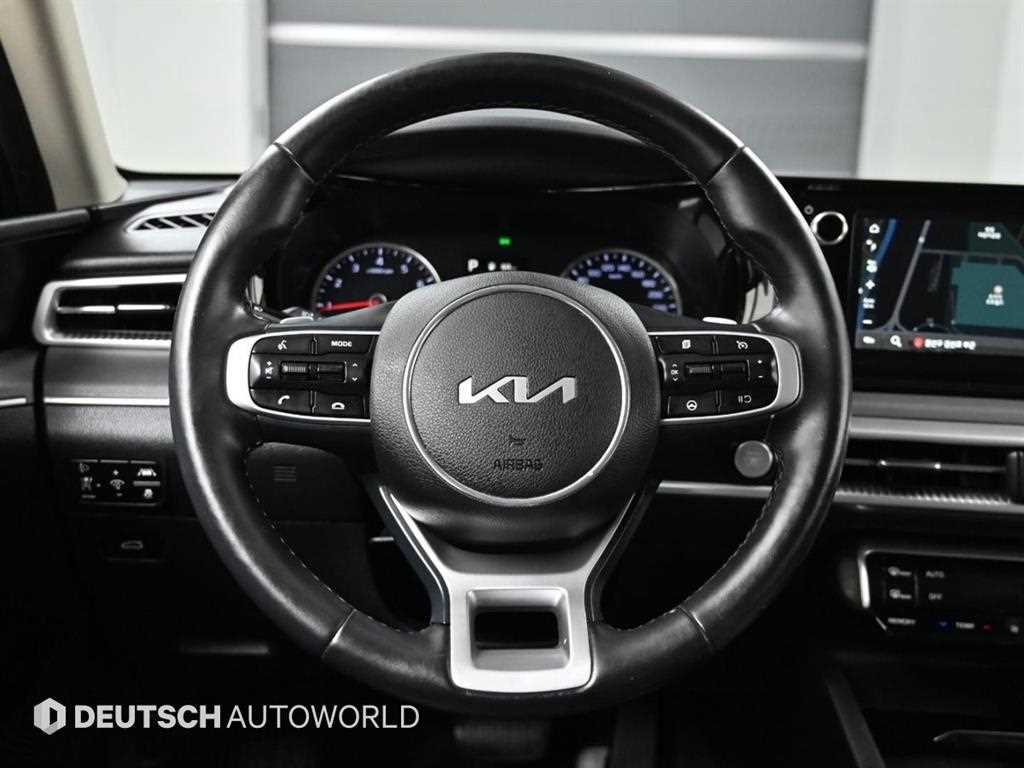 Kia K5 — photo 13