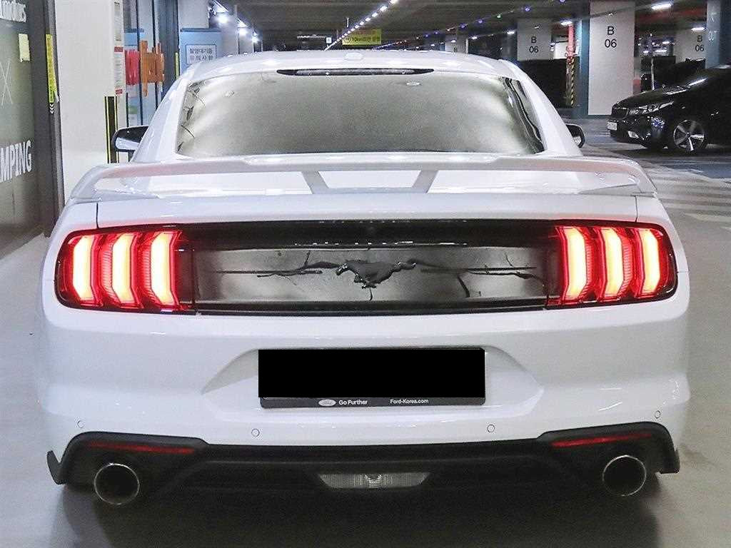 Ford Mustang — photo 05