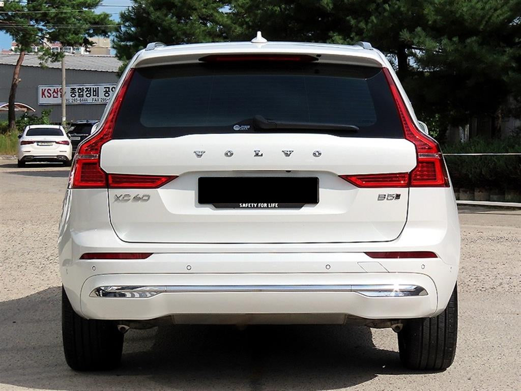 Volvo XC60 — photo 04