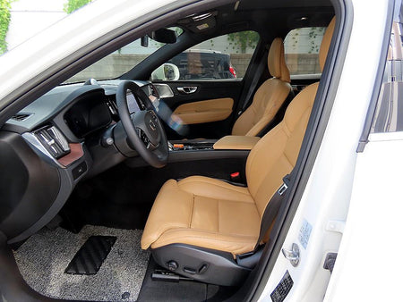 Volvo XC60 — photo 05