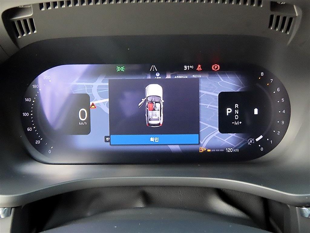 Volvo XC60 — photo 09