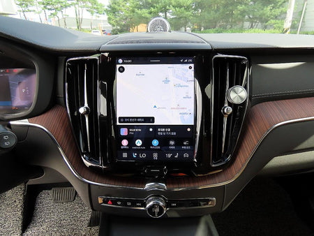 Volvo XC60 — photo 13