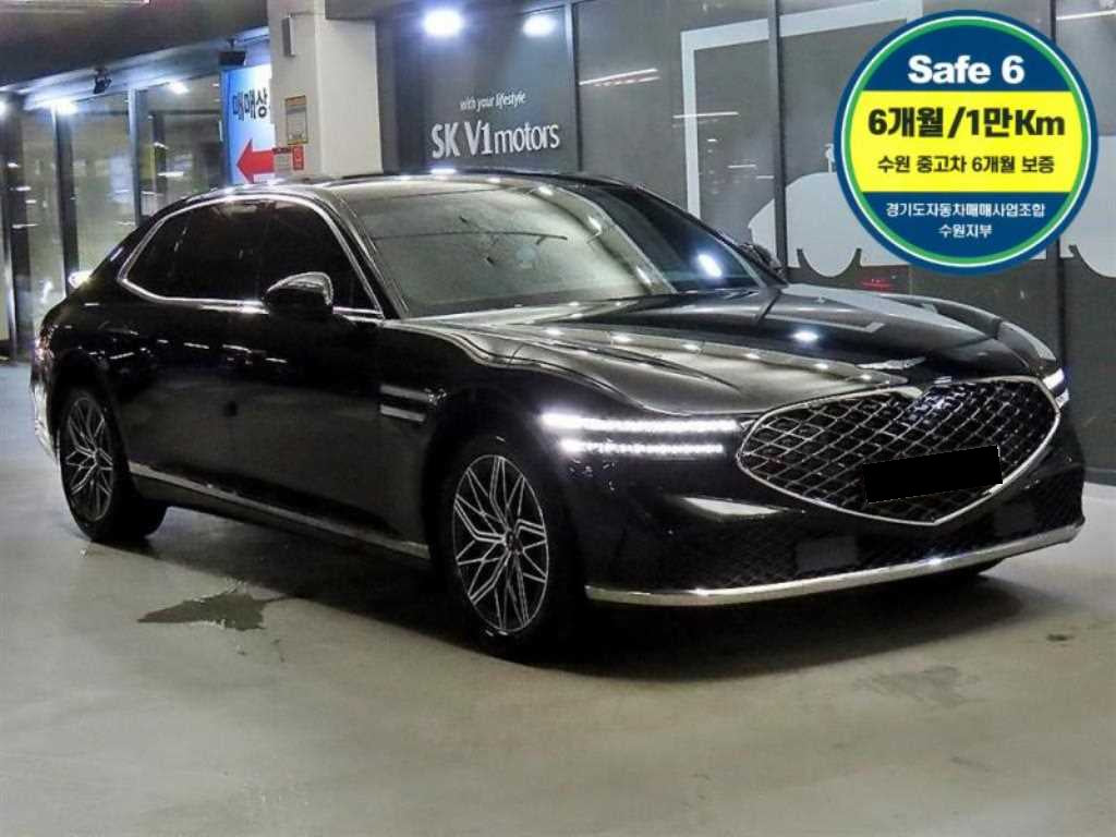 Genesis G90 — photo 01